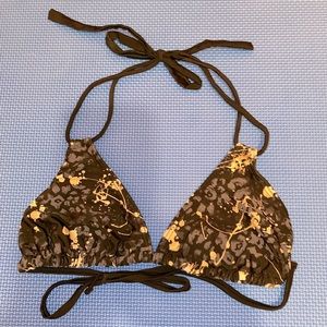 Basic triangle bikini top! Large Bongo Loop straps Paint splatter leopard design